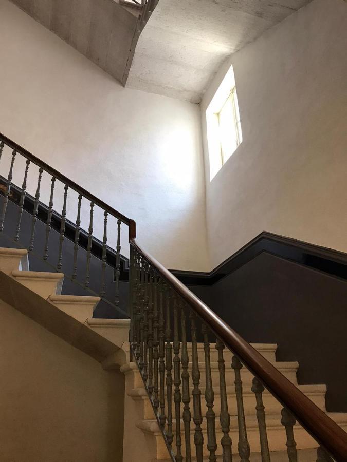 Palazzo Romanelli B&B ตรานิ ภายนอก รูปภาพ